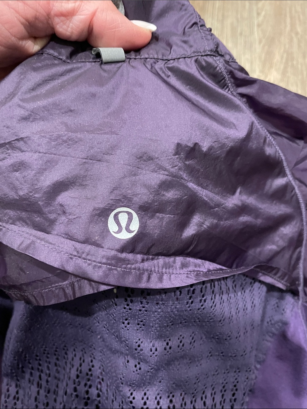Lululemon Run Wild Jacket Purple Concord Grape size 4 Windbreaker Jacket - Women - Picture 11 of 12